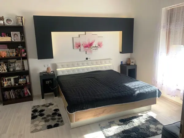 Eladó újszerű családi ház, Szigetszentmiklós 4 szoba 255 m² 264 M Ft